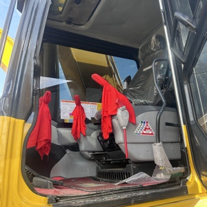 Excavatrice sur chenilles Komatsu PC350-7 d'occasion d'origine japonaise, modèle 2022, poids opérationnel de 35 tonnes, composants essentiels du moteur et du bloc moteur, vente chaude - Product Image 5