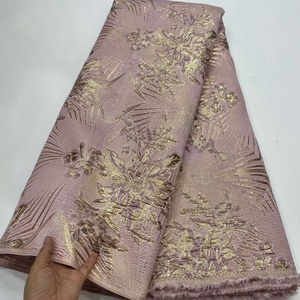 2023 vente chaude robe de couleur blanche bonne qualité dentelle et 100% Polyester fleur brocart Jacquard pour les femmes robe de mariée - Product Image 3