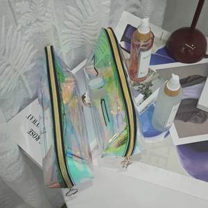 Trousse de toilette grande capacité, imperméable, en TPU holographique, avec couture - Product Image 5