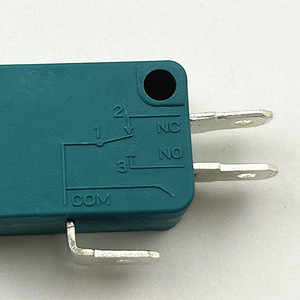 Micro-interrupteur SPDT 24 V 1 A en plastique pour verrou de porte de four à micro-ondes - Product Image 1