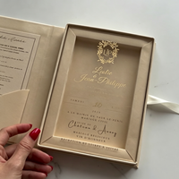 Caja de Invitación de Boda Estilo Libro Beige Personalizada, Invitación Acrílica con Lámina Dorada, Cajas de Invitaciones de Boda Europeas de Lujo