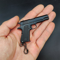 Porte-clés pendentif modèle de pistolet 92F en alliage métallique 1:3, jouet de décompression détachable, cadeau pour homme, modèle de pistolet jouet pour adulte et enfant