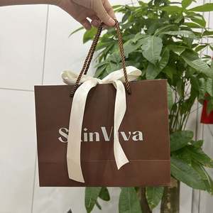 Sac en papier personnalisé avec logo, sacs en papier de luxe pour vêtements, sacs de boutique, sacs cadeaux recyclables avec ruban - Product Image 3