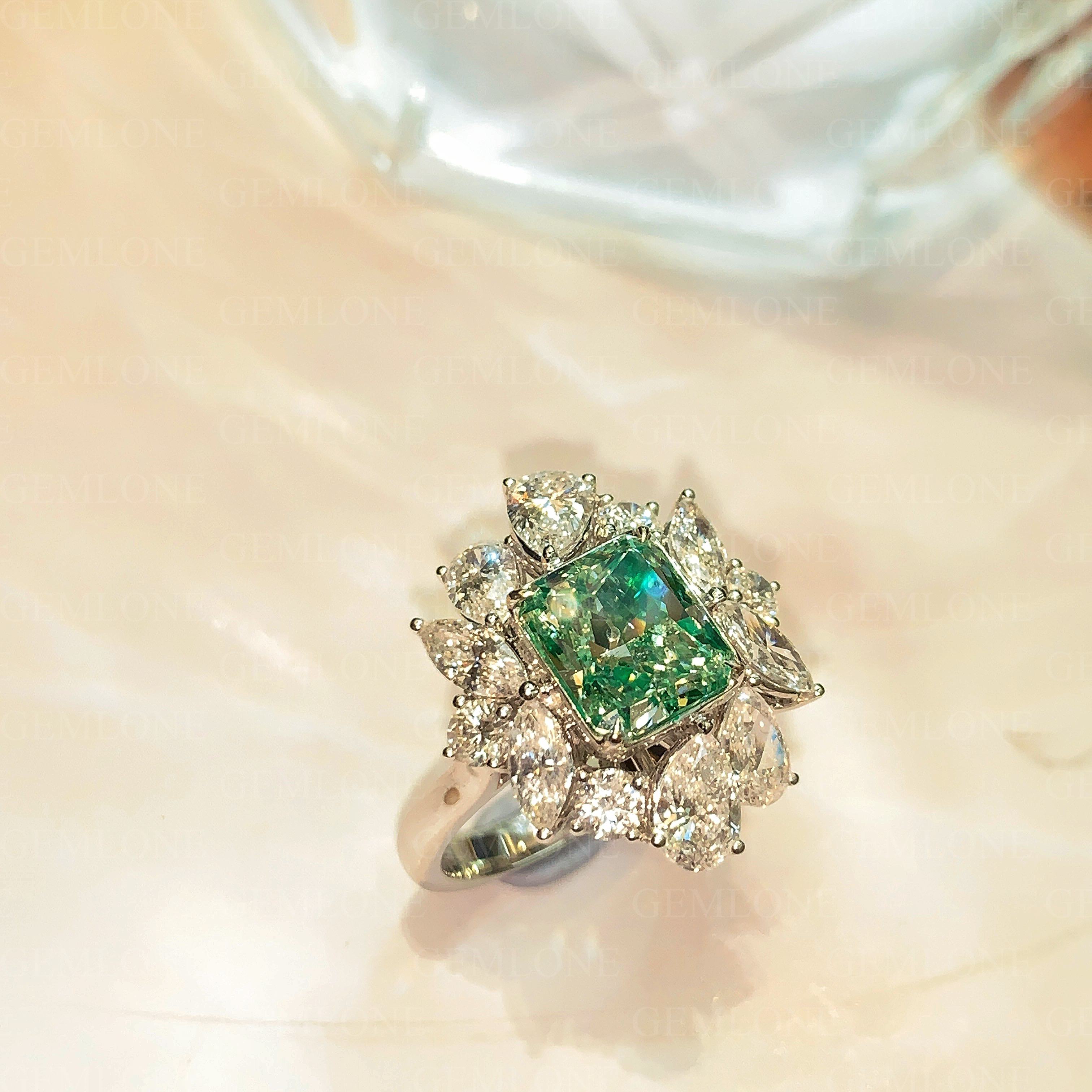 สีเขียว