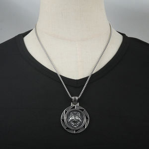 Collar de Acero Inoxidable con Colgante de Lobo, Diseño Geométrico, Joyería de Moda para Hombre, Color Plateado, Cadena de 3.0*60cm - Product Image 3