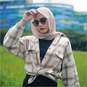 Lunettes vintage carrées à monture intégrale rétro ultra-légères en verre et métal, monture de lunettes de soleil unisexe anti-lumière bleue avec changement de couleur pour <span class=keywords><strong>adultes</strong></span> - Product Image 3