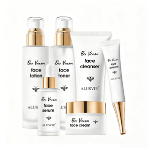 Set de Cuidado Facial de Marca Blanca con Veneno de Abeja Natural, Péptidos Hidratantes, Antienvejecimiento, Reafirmante y Eliminador de Arrugas - Product Image 1