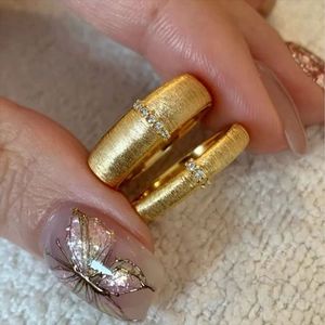 Anello di apertura femminile placcato oro di lusso stile antico medio filo tecnica di disegno zircone luce impilato anello <span class=keywords><strong>per</strong></span> coppie - Product Image 3