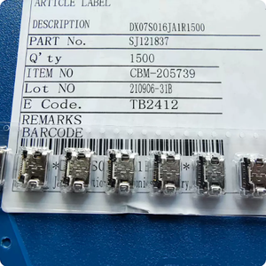 Connecteurs USB DX07S016 USB 2.0 Type C RCP 16 POS 0.5mm Terminal Solder RA SMD16 Montage en surface à angle droit DX07S016JA1R1500 - Product Image 3
