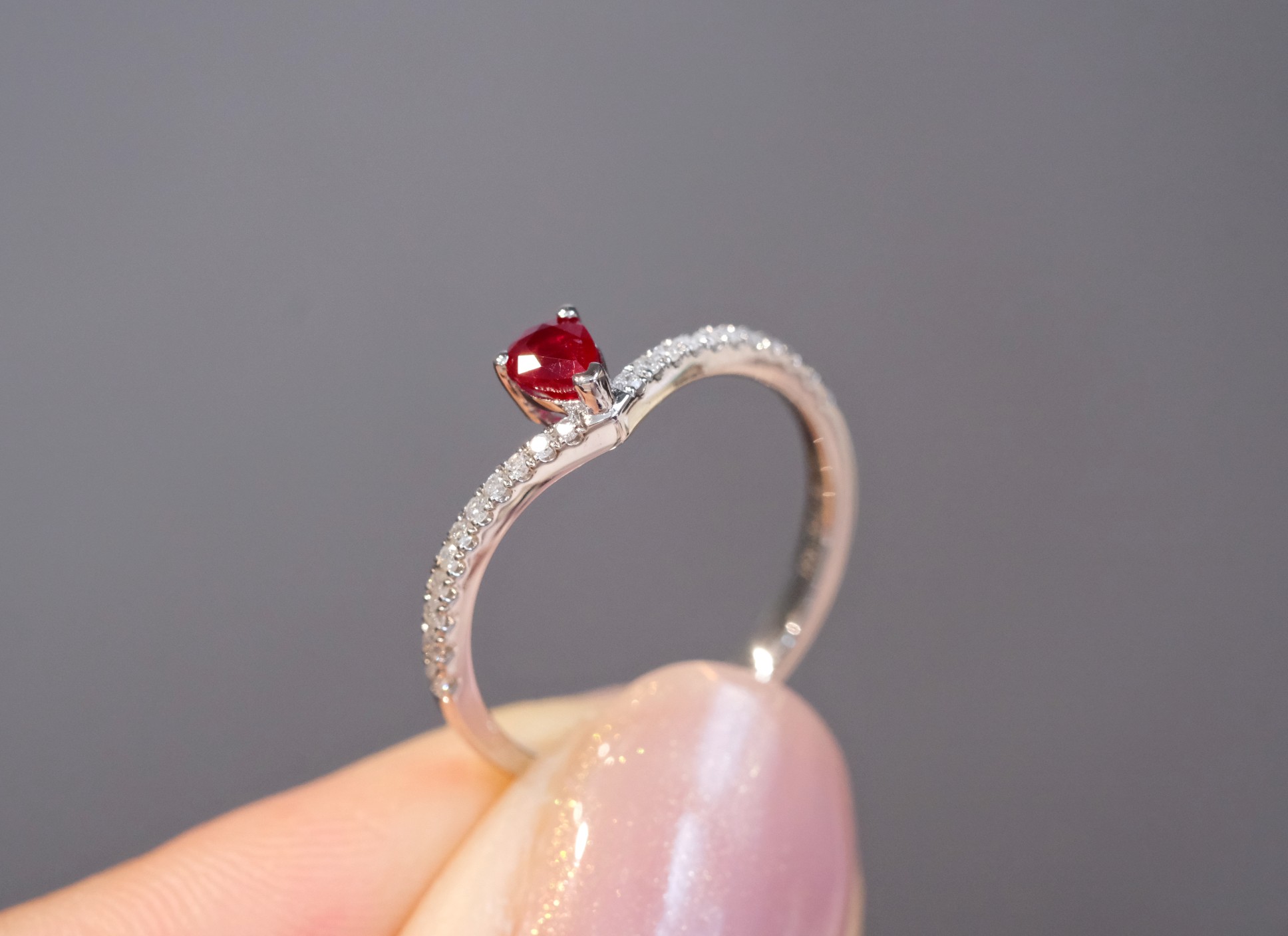 0.35ct ruby; 0.15ct diamond