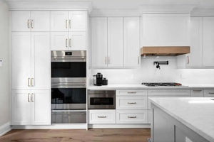 Mobili da Cucina Bianchi Personalizzati Vermonhouzz con Doppio <span class=keywords><strong>Forno</strong></span> Incassato per Ristrutturazione di Ville di Lusso, Mobile Lavello a Grembiule Stile Fattoria - Product Image 5