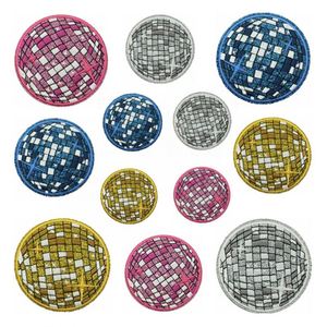Nuevo parche termoadhesivo bordado de varios tamaños con borde brillante y purpurina, diseño de planeta colorido estilo disco, para decoración de ropa, sombreros y bolsos. - Product Image 2