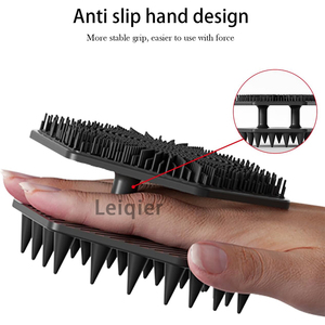 Gant de massage corporel en silicone double face 2-en-1 avec logo personnalisé, exfoliant efficace et peigne massant pour le cuir chevelu, pour la douche et le nettoyage corporel - Product Image 3