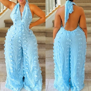 <span class=keywords><strong>Mono</strong></span> de fiesta casual texturizado de pierna ancha con cuello halter y espalda descubierta con cuello en V para mujer de talla grande - Product Image 2