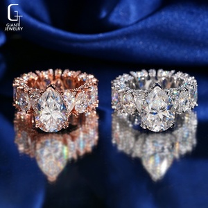Anello di Lusso con Moissanite VVS Iced Out, Gioielli alla Moda per Uomo e Donna, Supera il Test del Diamante, Anelli in Argento 925 con Moissanite Taglio a Pera - Product Image 1