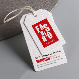 Snelle Levering Reliëf Hangtags Gekleurde Prijskaartjes Hangen Papieren Label Merknaamplaatjes Voor Kleding - Product Image 4