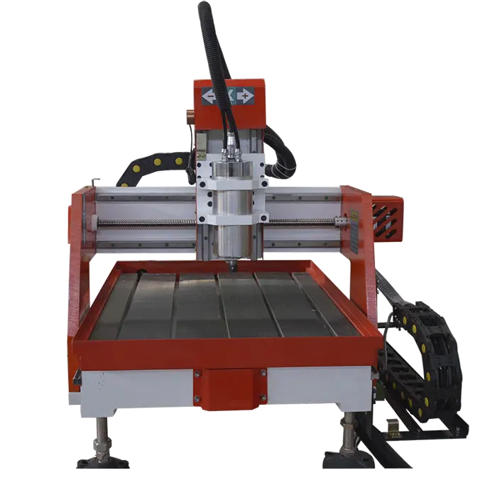 37% indirim üreticisi doğrudan satış! Hobi için 4060/6090 küçük masaüstü vidalı sürücü mini cnc router ahşap metal plastik