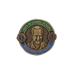 Màu Tím Lá Chắn Hình Dạng Mặc <span class=keywords><strong>Pin</strong></span> Với Quần Áo Bán Buôn Huy Chương Mạ Huy Chương Giá Rẻ Kỷ Niệm Ve Áo <span class=keywords><strong>Pin</strong></span> Mềm Men <span class=keywords><strong>Pin</strong></span> - Product Image 2