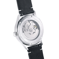 Montre automatique pour homme en gros, boîtier en acier inoxydable brossé, cadran noir lumineux, bracelet en cuir, OEM