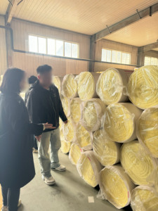<strong>ISO</strong> Certified 25mm Thick <strong>Glass</strong> <strong>Wool</strong> India Fireproof Fiberglass <strong>Wool</strong> Felt Foil Soundproof Metal for Exterior Construction - Product Image 6