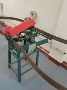 <span class=keywords><strong>Afilador</strong></span> <span class=keywords><strong>de</strong></span> <span class=keywords><strong>cuchillos</strong></span> <span class=keywords><strong>de</strong></span> sierra <span class=keywords><strong>de</strong></span> <span class=keywords><strong>banda</strong></span> completamente automático con precio bajo <span class=keywords><strong>Afilador</strong></span> <span class=keywords><strong>de</strong></span> <span class=keywords><strong>cuchillos</strong></span> <span class=keywords><strong>de</strong></span> sierra <span class=keywords><strong>de</strong></span> <span class=keywords><strong>banda</strong></span> - Product Image 5