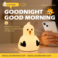 Lampe de chevet en silicone pour bébé, lampe tactile en forme de lune, lampe LED pour chambre d'enfant, lampe de nuit en forme de mouette, cadeau décoratif, lampe en silicone personnalisée