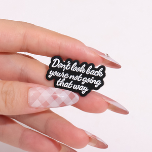 Intéressant Cold Blague Proverbes Épingles En Émail Personnalisé Drôle Énonciations Collection Broche Noir Punk Épinglettes Bijoux Accessoires - Product Image 1