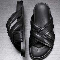 Tongs d'été en cuir véritable pour hommes à la mode sandales à semelle souple antidérapantes en plein air plage couche supérieure pantoufles en peau de vache Logo personnalisé