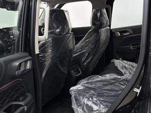 Accettiamo Ordini Personalizzati per Tank 300 Hi4-t 2024 2.0t, Guida a Sinistra, Emissioni Euro VI, 5 Posti, 16.000 Miglia, Aprile 2024 - Product Image 2