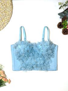 La parte superior Halter con pequeños tachuelas de flores, corsé de hueso de pescado con cuentas, cinturón y cojín en el pecho exuda una sensación de sofisticación. <span class=keywords><strong>Es</strong></span> <span class=keywords><strong>un</strong></span> - Product Image 6