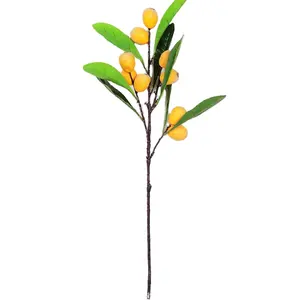 批发人造水果串假枇杷水果茎人造树枝用于拍摄家庭婚礼派对装饰