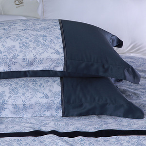 Light Luxury <b>Bedding</b> Set 1.5m Reactive Printed Breathable Four Piece Set Stripe Pattern Customizable - Product Image 2