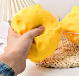 Jouets à presser en forme de fromage extensibles, souples, imitation alimentaire, sensoriels, pour le soulagement du stress, grands et géants, jouets en forme de fromage moelleux - Product Image 4