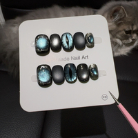 OEM ODM Vente en gros Faux ongles à presser faits main, motif œil de chat gothique, œil flamme 3D, courts carrés, réutilisables, ensemble personnalisé