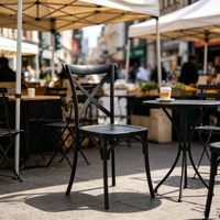Chaise d'événement empilable en plastique à dossier en X, siège ergonomique confortable pour salles de banquet et lieux de réception de mariage
