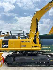 รถขุดมือสอง KOMATSU PC300 ขนาดใหญ่ 30 ตัน รถขุดไฮดรอลิกแบบตีนตะขาบ PC350-8 PC220-8 ของแท้จากญี่ปุ่น คุณภาพสูง - Product Image 2