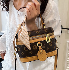 Bolsa de Maquillaje de Diseño y Bolso Tipo Cubo de Marca de Lujo para Mujer, Ideal para Viajes Diarios - Product Image 5