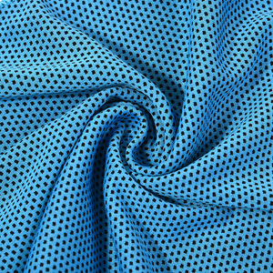 Serviette Rafraîchissante Ultra-Refroidissante à Séchage Rapide, Absorbant la Transpiration, pour Sport et Fitness, en Soie Glacée et Polyester - Product Image 4