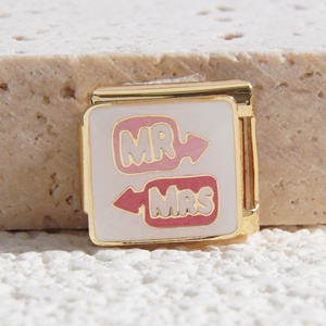 Venta al por mayor de dijes italianos a granel de acero inoxidable que no se deslustran, chapados en oro de 18 quilates, serie Día de la Madre, para pulseras de dijes italianos - Product Image 5