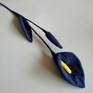 Fleur artificielle en tissu Calla Lily bleue, faite à la main, pour arrangement floral domestique - Product Image 5