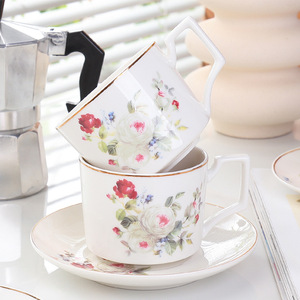 Ensemble tasse et soucoupe à café en céramique vintage à motifs floraux britanniques, pour le thé de l'après-midi, mug à thé noir, cadeau - Product Image 3