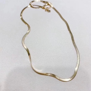 สร้อยคอทองคำแท้ 18k ดีไซน์สวยงามทันสมัย สไตล์โซ่ลายก้างปลา/โซ่งูแบน สำหรับผู้หญิง ขายส่ง - Product Image 5