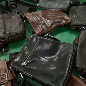 A13 Sacs d'<span class=keywords><strong>occasion</strong></span> de haute qualité pour hommes Sacs à Offre Spéciale en cuir d'<span class=keywords><strong>occasion</strong></span> bon marché pour hommes Sacs à bandoulière d'usine en gros - Product Image 4