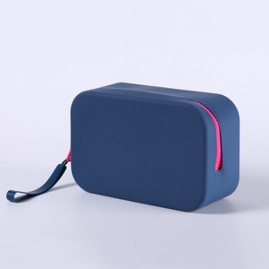 Borsa da viaggio portatile di grande capacità per la borsa da toilette di moda Design semplice per gioielli cosmetici custodia in Silicone impermeabile - Product Image 6