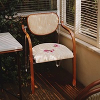 Fauteuil de salle à manger vintage en bois avec dossier en rotin et pieds en métal, chaise de café style mid-century modern pour restaurant et maison