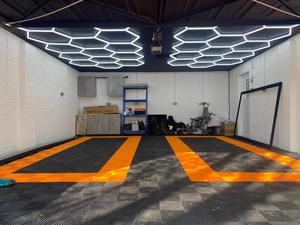 Lampes de garage DIY, barre lumineuse LED hexagonale pour studio, <span class=keywords><strong>atelier</strong></span>, salle de sport, bureau, mur, garage, lampes de travail, tube lumineux néon - Product Image 3