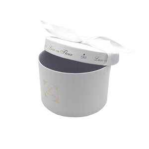 <strong>Custom</strong> Luxury White Round Cardboard <strong>Flower</strong> <strong>Box</strong> With Ribbon Handle Lid Paper Gift Packaging Hat <strong>Box</strong> For Rose - Product Image 4