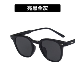 Gafas de Sol Ovaladas con Montura Completa, Lentes de Espejo, Protección UV400, Moda para Mujer, Protección Solar 2024 - Product Image 4