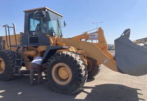 Cargadora de Ruedas de Alto Rendimiento de 4 Toneladas ZL40H para Construcción de Carreteras, Trabajos en Canteras y Tareas de Carga, Motor Potente, Gran Oferta - Product Image 6