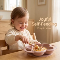 Assiette à ventouse en silicone en forme de cerisier avec poignées, plateau d'alimentation de qualité alimentaire, ensemble fourchette et cuillère à manche en bois pour enfants